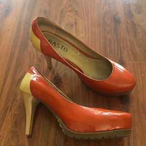 Basto Orange beige and cream patten leather clothes toe pumps size 6.5